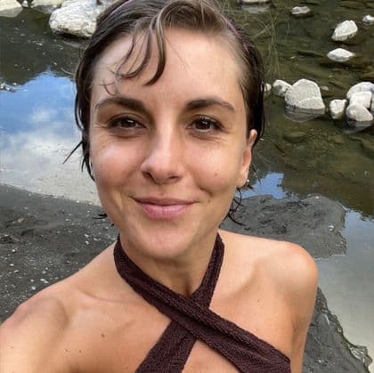 @bikiniyogagirl