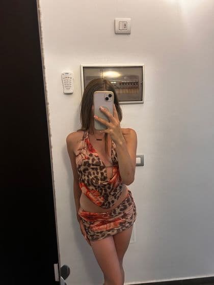 @petiteirish