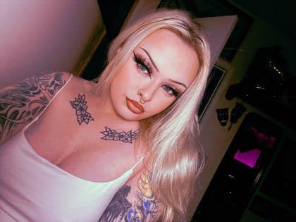 @yelahlittle