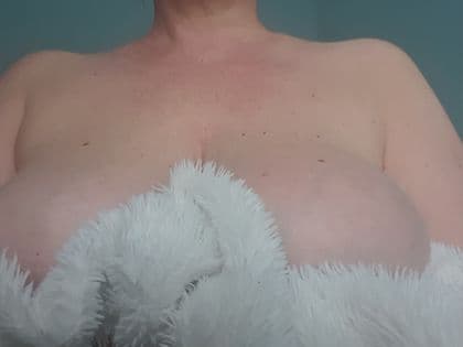 @matureladybigtits