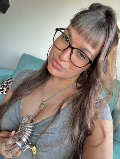 @baddgirldomina