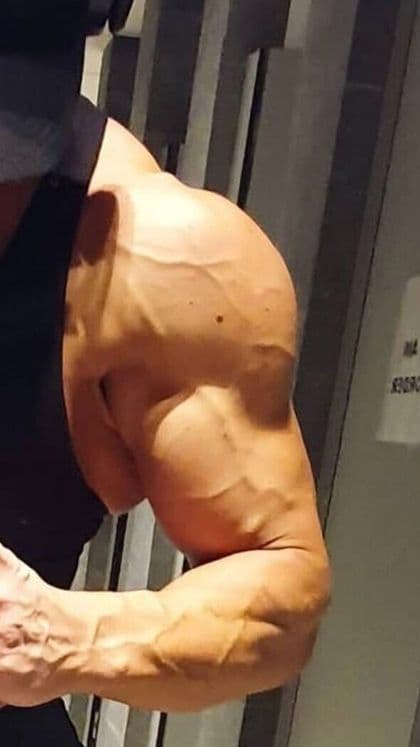 @muscledominatrix