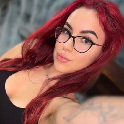 @veckyfox