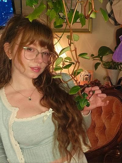 @mandyfrizzle