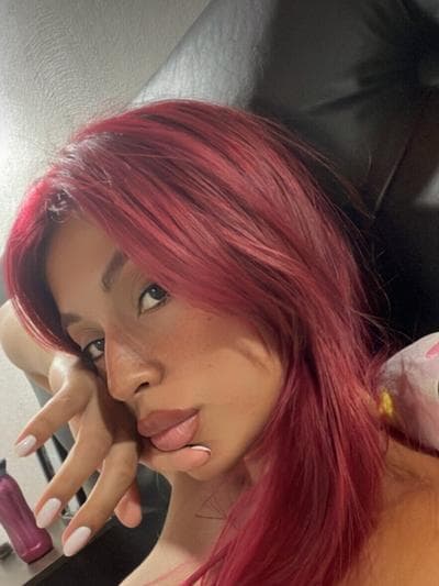 @redheadvioleta