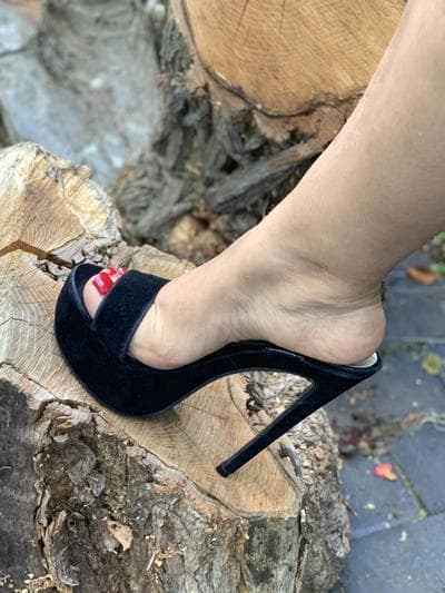 @sexyfeetandheels
