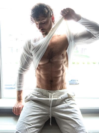 @zachzeiler